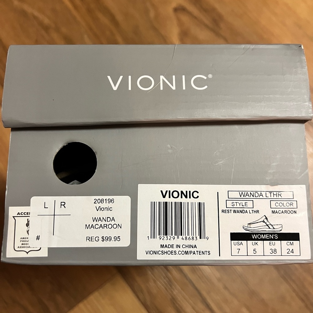 NIB Vionic Wanda Leather Adjustable Arch Support Sandal Size 7